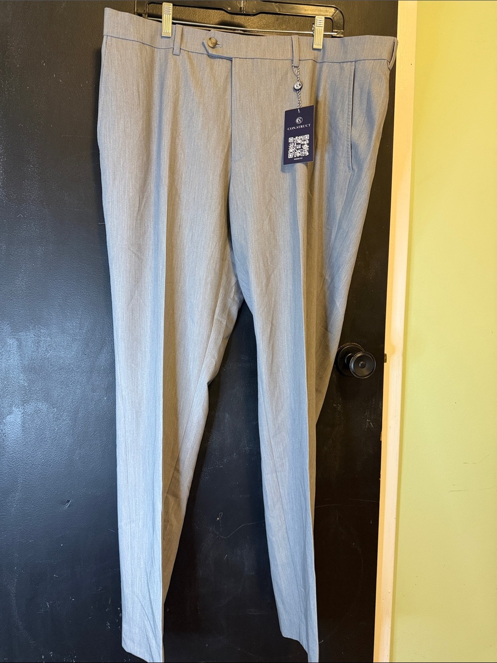 NWT Construct Dress pants. Tailored look. Size 38x32